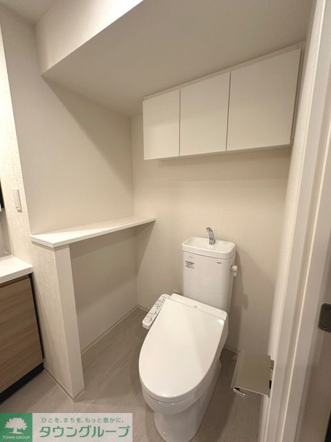 トイレ　※写真は同タイプ住戸です。