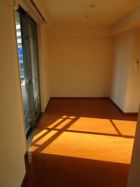 その他部屋・スペース　広くて明るい寝室