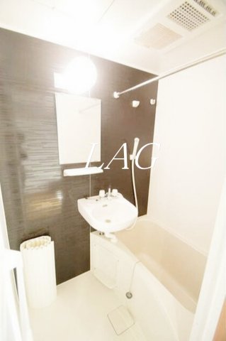 バス・シャワールーム　お風呂です。