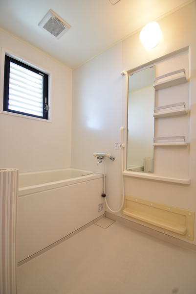 バス・シャワールーム　※同物件別室※