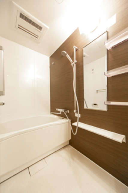 バス・シャワールーム　※写真は同タイプ住戸です。