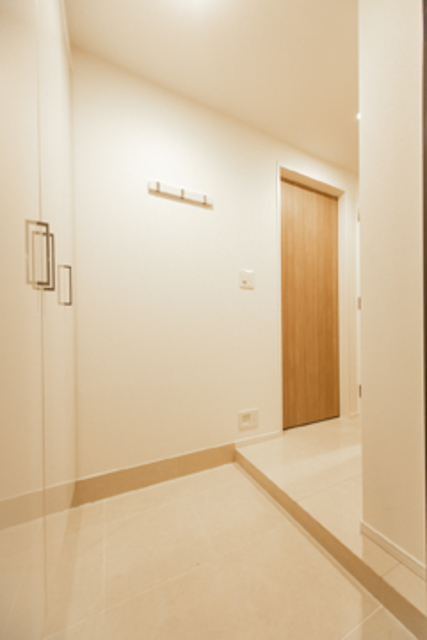 玄関　※写真は同タイプ住戸です。