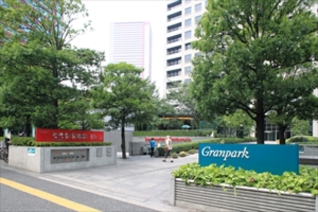 ショッピングセンター　グランパーク（ショッピングセンター）まで298m