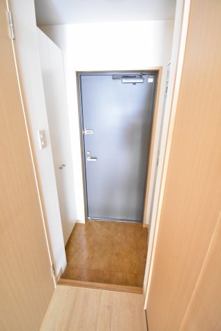 玄関　別号室画像。ご参考下さい