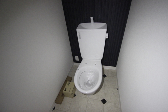 トイレ　※掲載写真は同マンション別部屋参考写真となります。