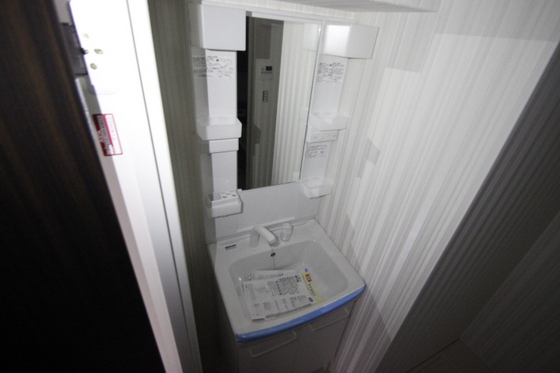 洗面設備　※掲載写真は同マンション別部屋参考写真となります。