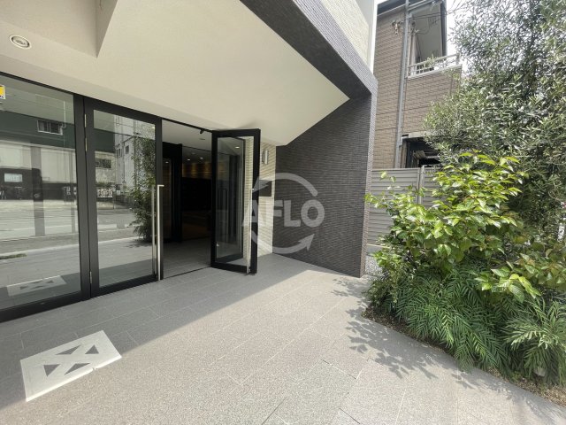 エントランス　レオンヴァリエ福島野田　エントランス