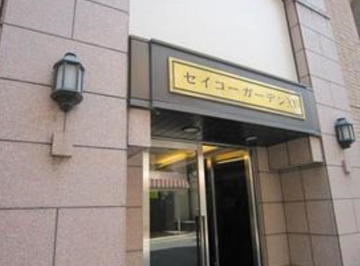 エントランス　ゆとりのあるエントランスです