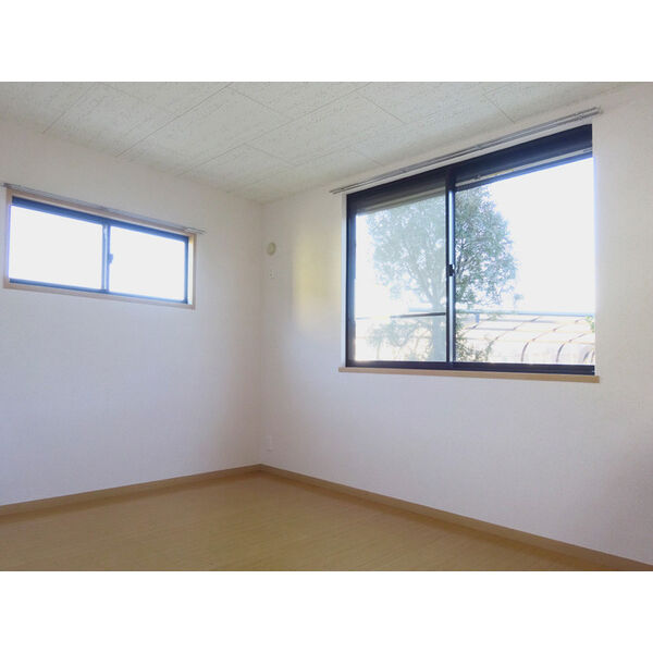 その他部屋・スペース　室内写真は別部屋の写真です。