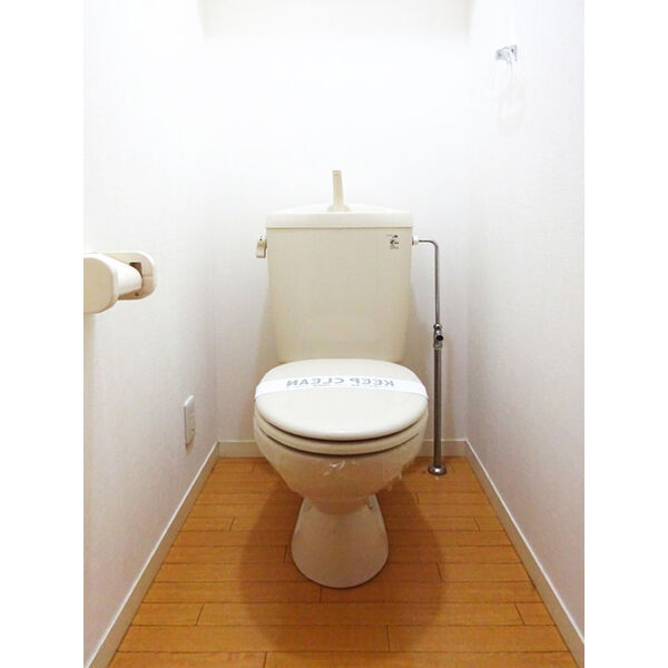 トイレ　室内写真は別部屋の写真です。