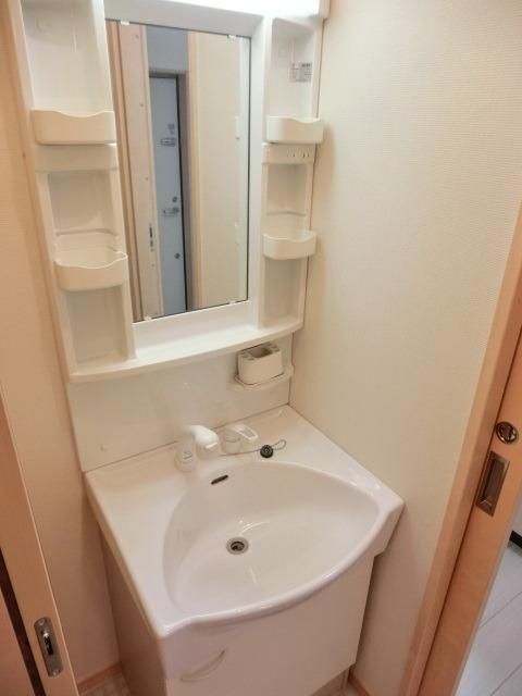 洗面設備　女性にオススメシャンプードレッサー