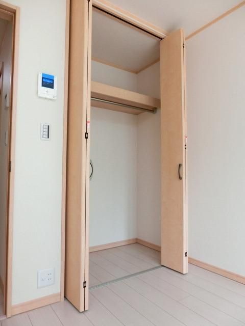 収納　たっぷりクローゼット収納