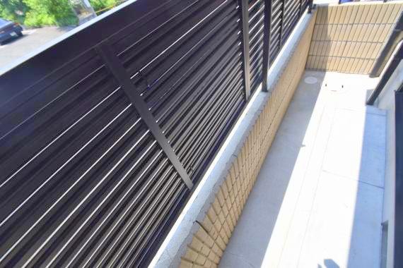 バルコニー　洗濯物がたくさん干せる広いバルコニーです。