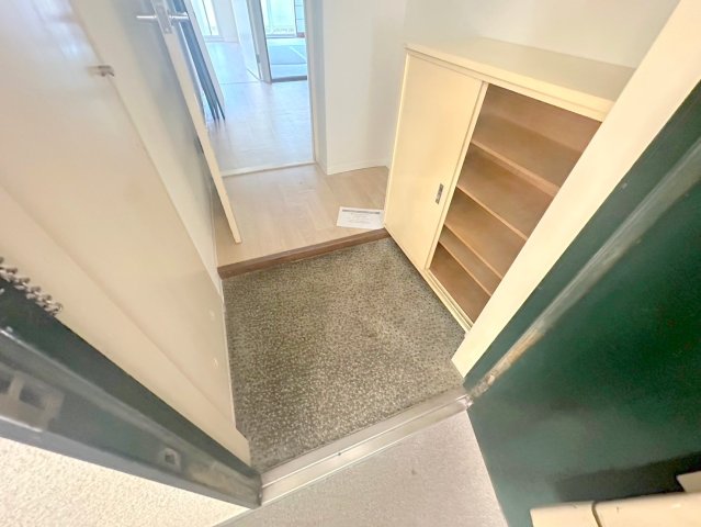 玄関　素敵な玄関は毎朝あなたを元気に送りだしてくれますよ。