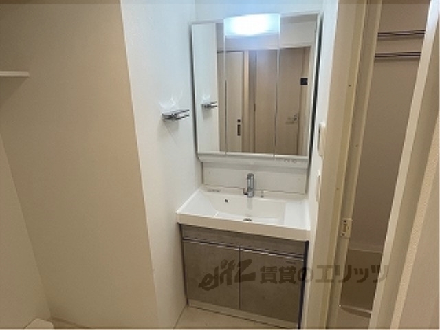 洗面設備　同仕様