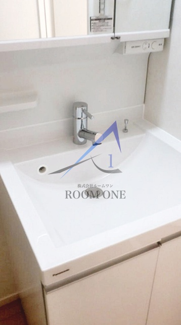 洗面設備　独立洗面台です。