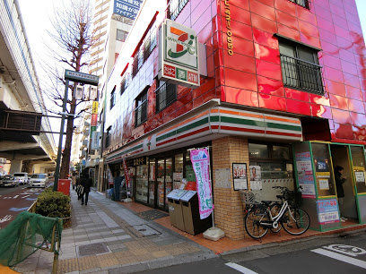 コンビニ　セブンイレブン 世田谷駒沢大学駅西店（コンビニ）まで466m