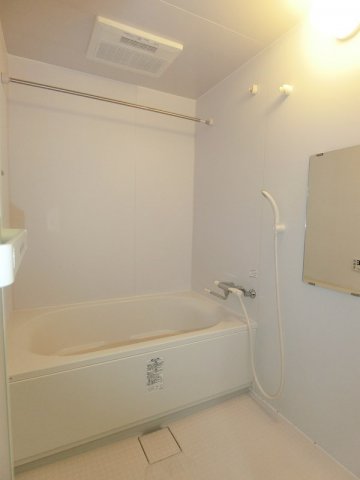 バス・シャワールーム　お風呂で日々の疲れを落としましょう