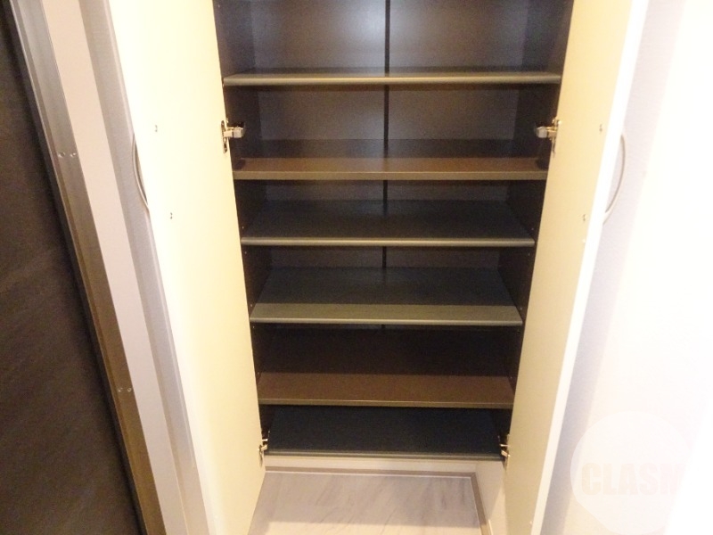 玄関　トールタイプのシューズボックスあり♪