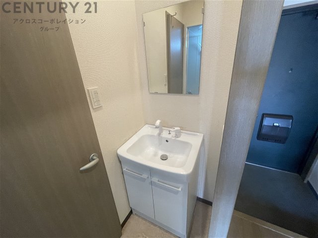 洗面設備　便利な独立洗面台♪