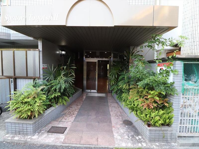 エントランス　緑がきれいなエントランス