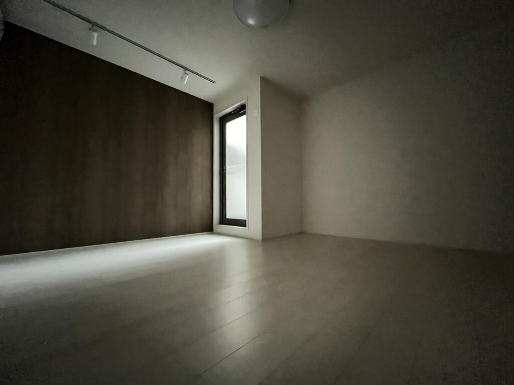 居室・リビング　同タイプ同モデルを使用