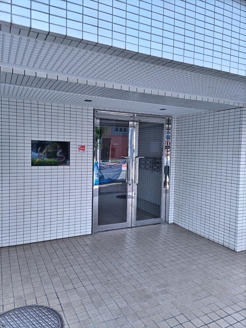 エントランス　エントランス