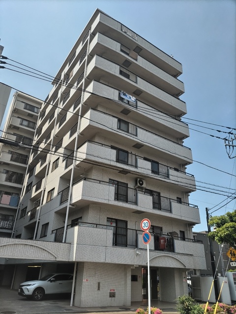 建物外観　千葉中央駅まで徒歩４分の好立地です。