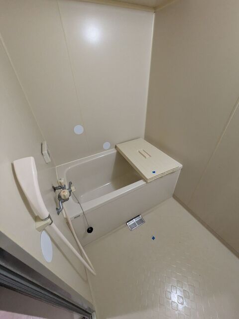バス・シャワールーム　追焚付です。リフォーム中になります。