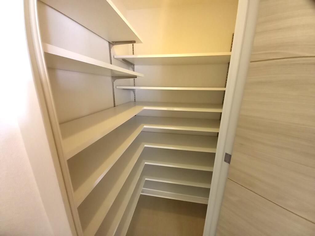 収納　シューズインクローゼット