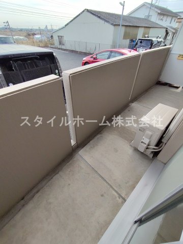 バルコニー　別部屋写真です。