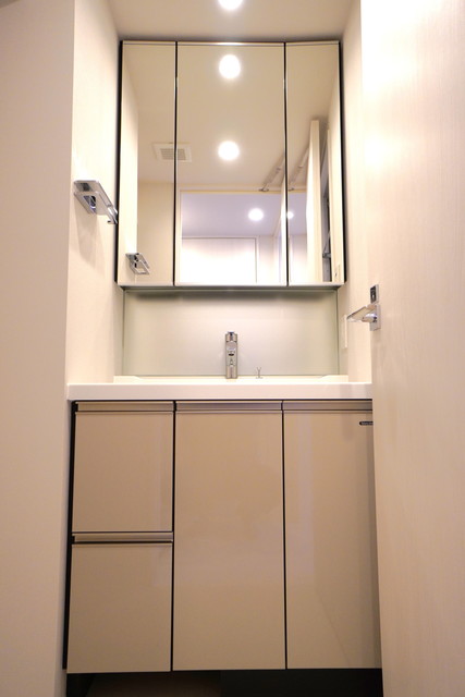 洗面設備　※写真は同タイプ住戸です。