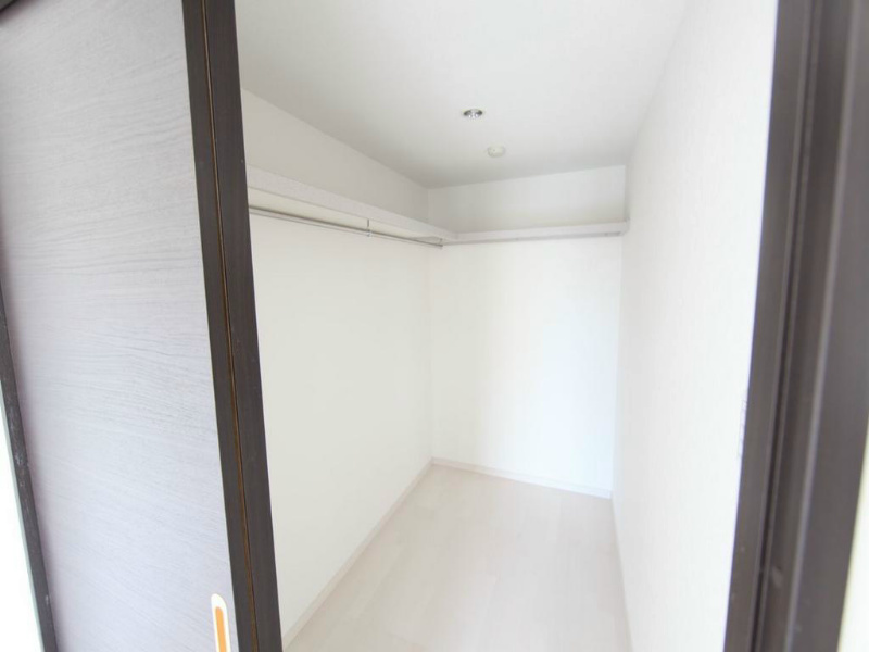 収納　ウォークインクローゼット付（収納充実してます）