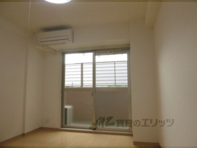 居室・リビング　居室