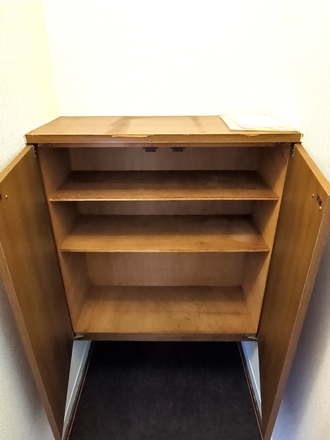 玄関　シューズボックス