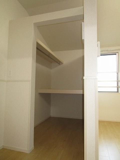 収納　ウォークインクローゼット