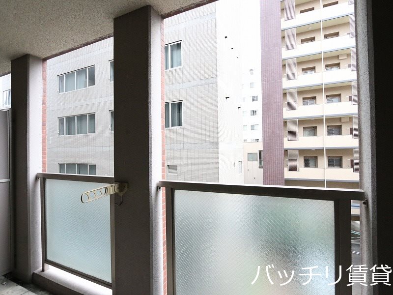 バルコニー　別号室写真の為現況を優先致します。