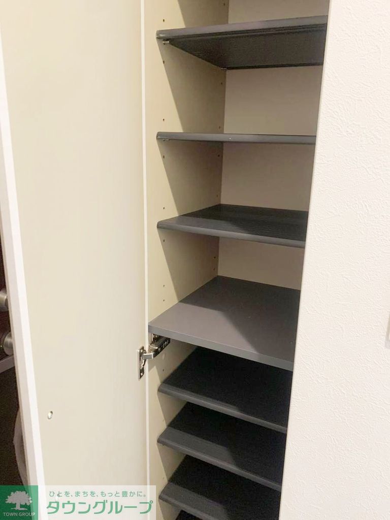 収納　シューズボックス