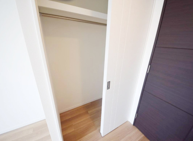 収納　写真は同タイプ住居です