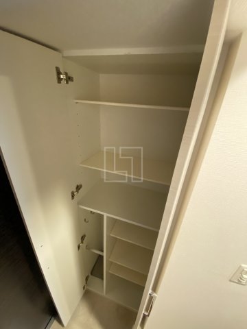 収納　プライムアーバン御堂筋本町　下駄箱