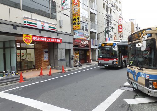 コンビニ　セブンイレブン 横浜綱島駅北口店（コンビニ）まで451m