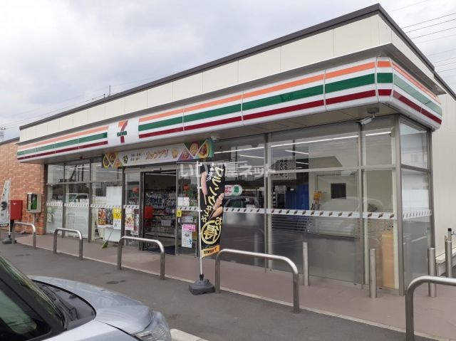 コンビニ　セブンイレブン佐野高萩町店（コンビニ）まで1700m
