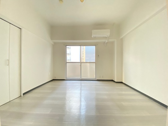 居室・リビング　※別の部屋の写真です