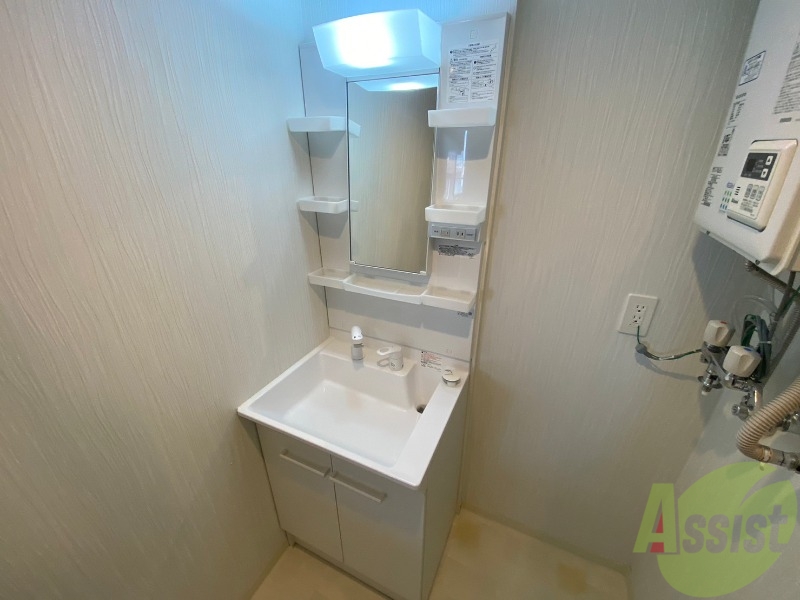 洗面設備　シャンプードレッサーで身支度もラクラクです！