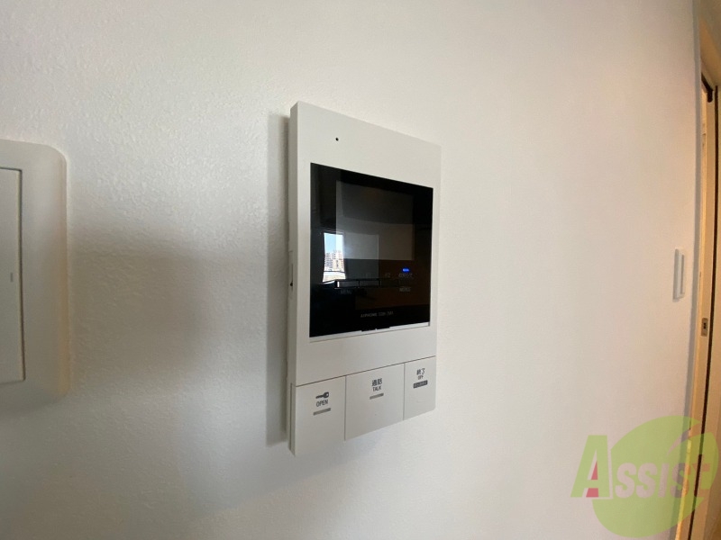 セキュリティ　ＴＶモニター付インターホンです。来客者の顔が見えるので安心！