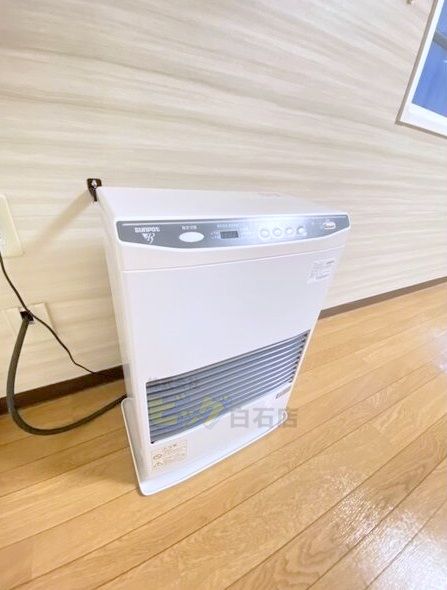 その他設備　経済的で暖かい灯油ストーブ付きです♪