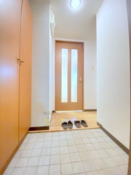 玄関　広々とした玄関です♪