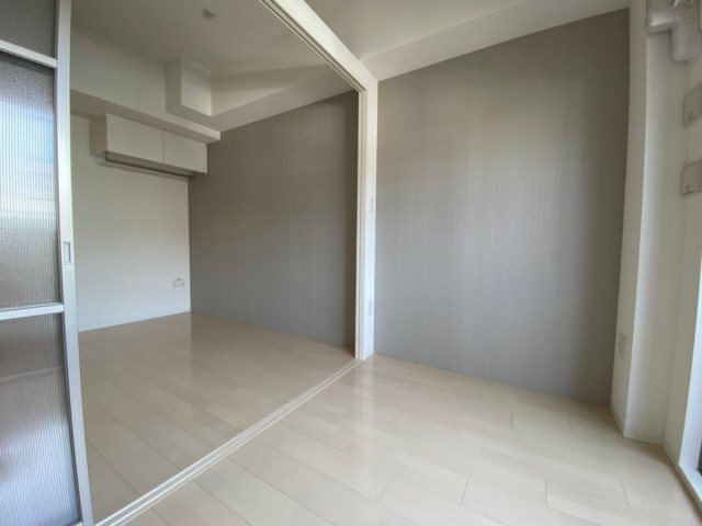 その他部屋・スペース　広くて明るい寝室