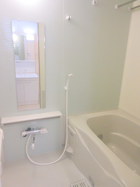 バス・シャワールーム　浴室乾燥涼風暖房　追焚機能付のバスルーム