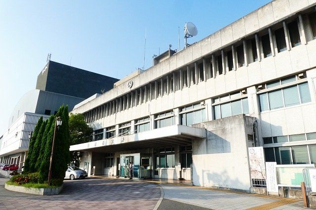 役所　柏原市役所（役所）まで1323m